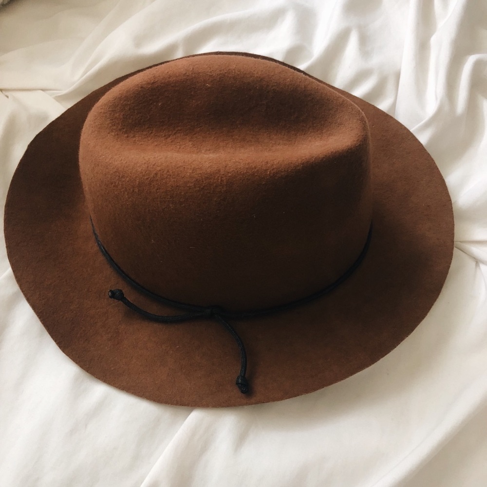 Faux suede fashion hat